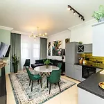 아파트 Trzy Gracje - Monte Cassino By Oneapartments
