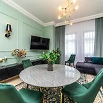 Trzy Gracje - Monte Cassino By Oneapartments * 소포트