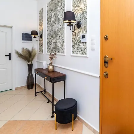 Lägenhet Trzy Gracje - Monte Cassino By Oneapartments *